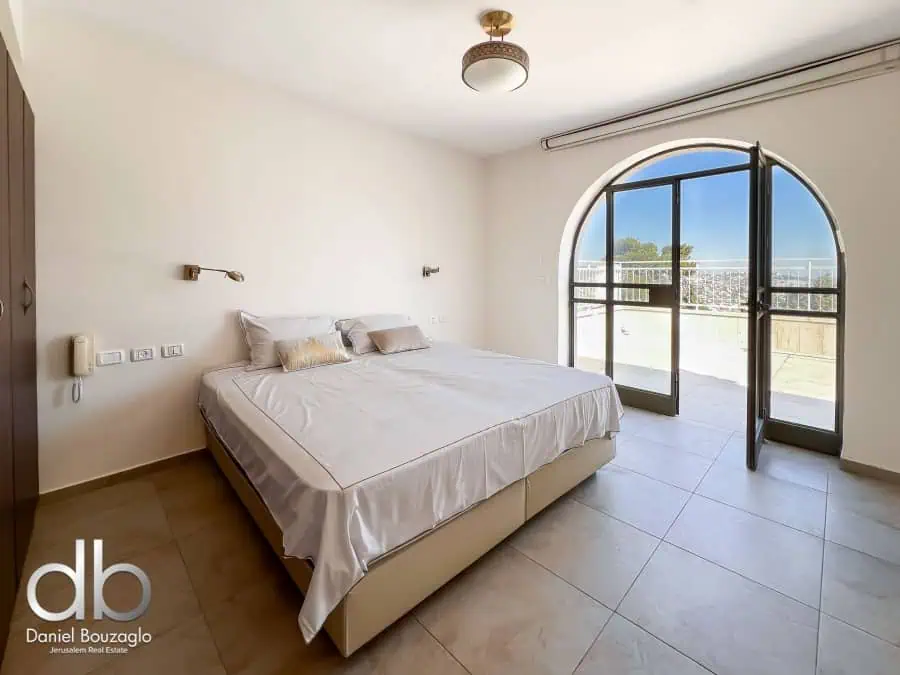 Caspi street Duplex penthouse