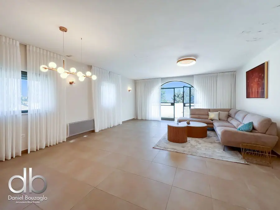 Caspi street Duplex penthouse