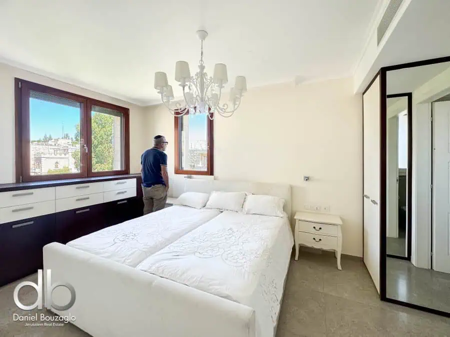 Luxury Talbieh apartment 200 sqm for sale