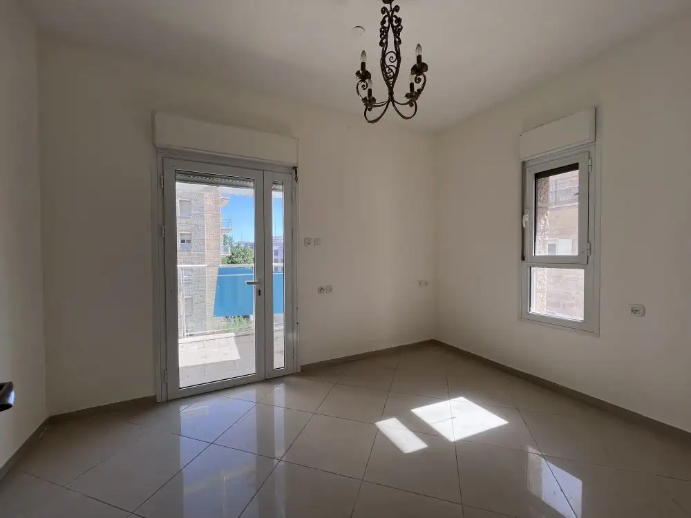Primo levi street Arnon mini penthouse