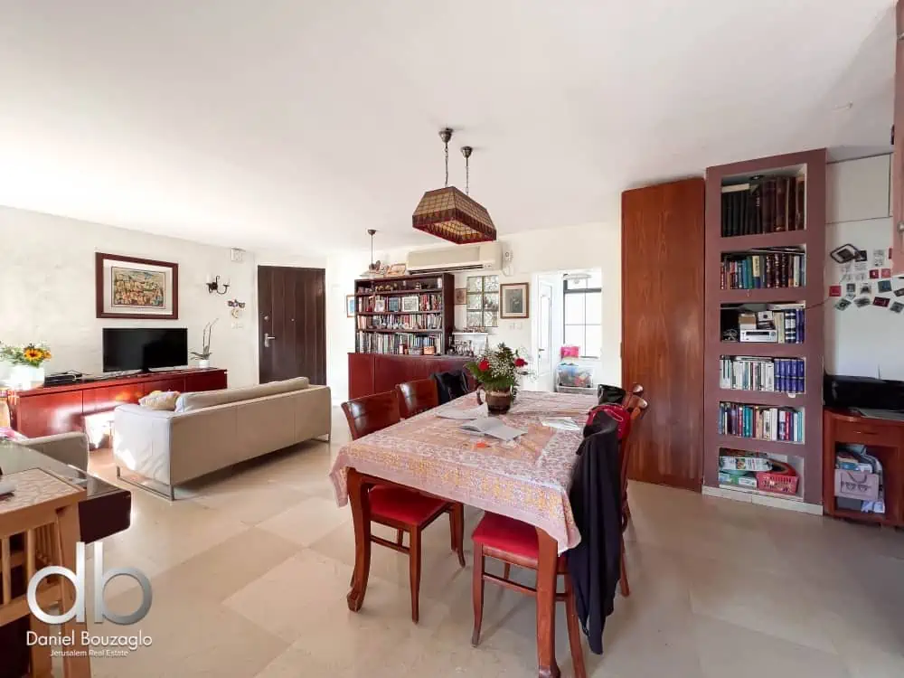 הצפירה מושבה גרמנית דירת 5 חדרים