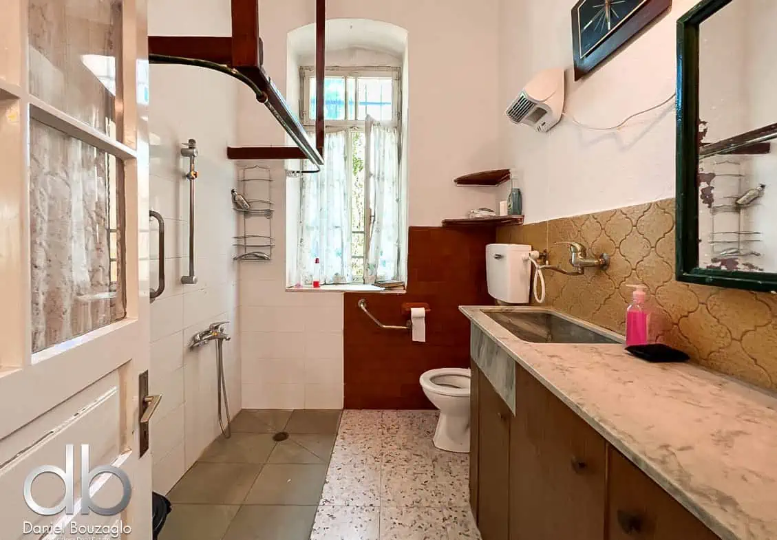 Rachel Imenu Arab House with building rights