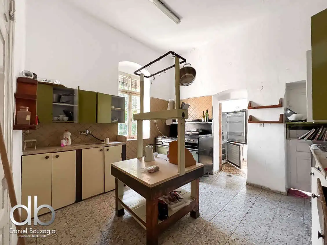 Rachel Imenu Arab House with building rights
