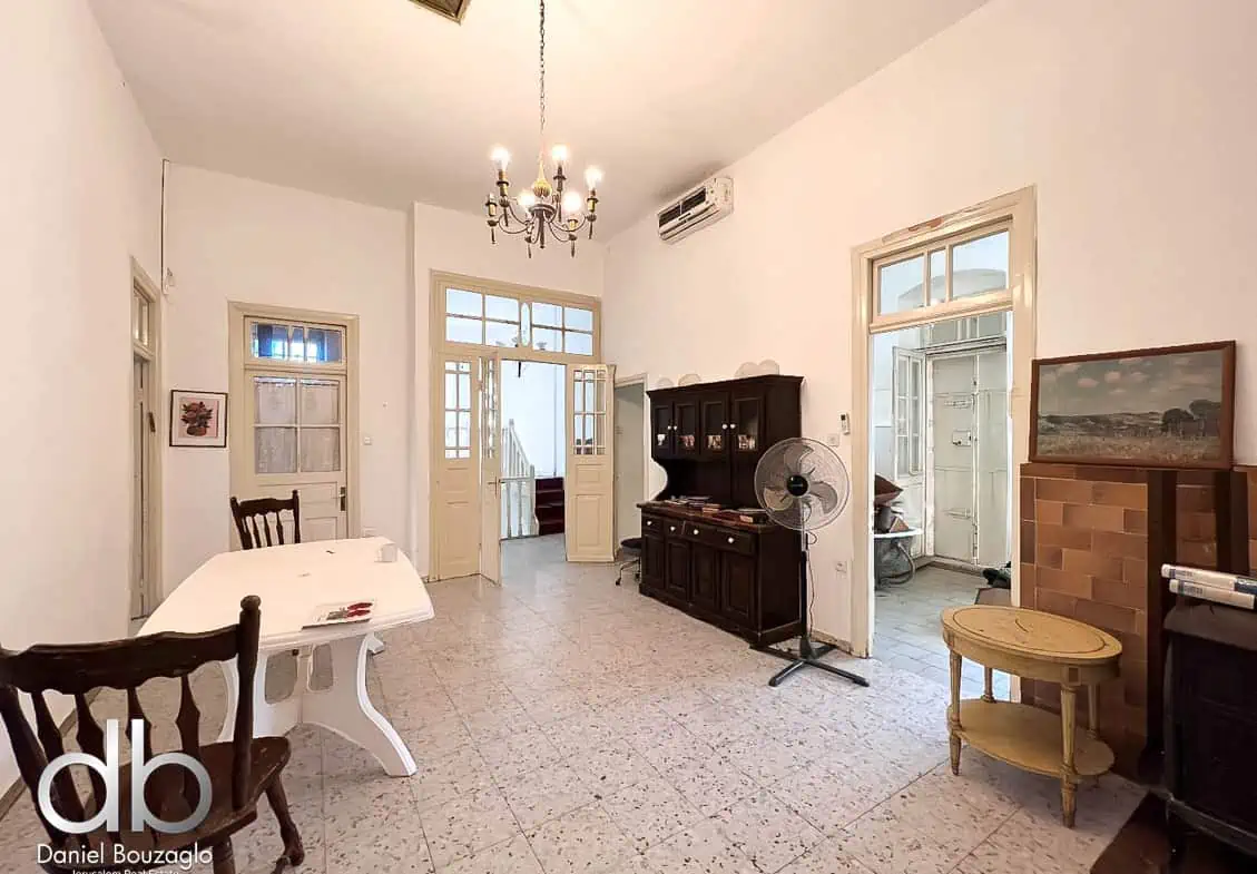 Rachel Imenu Arab House with building rights