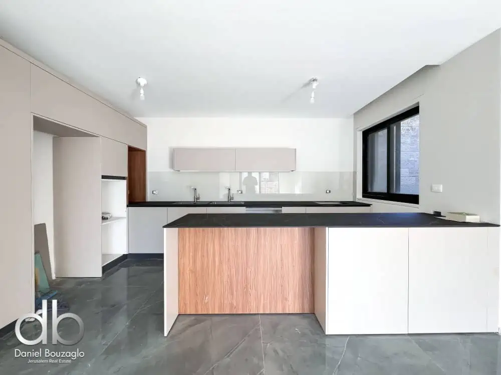 Radak street new construction 3br for sale