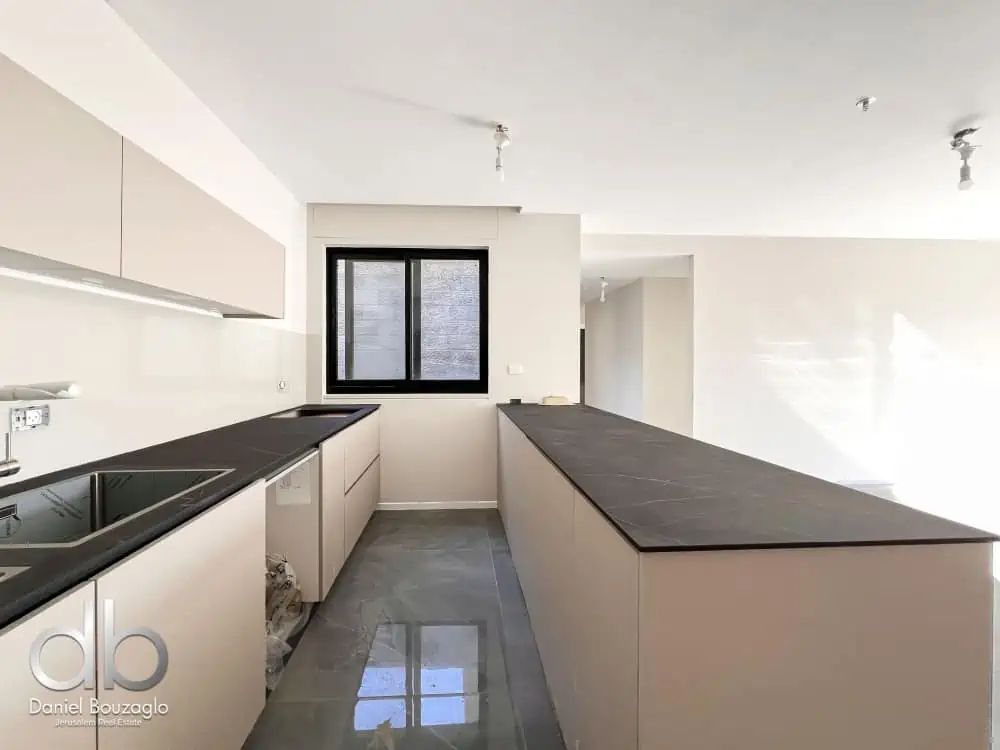 Radak street new construction 3br for sale