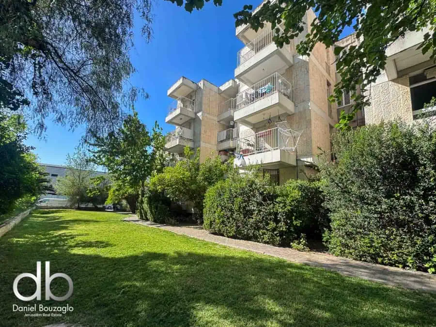 Kibutz Galoyot street Baka Jerusalem