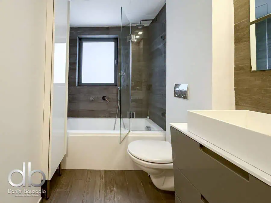 Lloyed George St Rental German Colony 2 Lloyed George St Rental German Colony