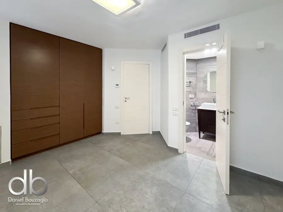 Lloyed George St Rental German Colony 5 Lloyed George St Rental German Colony