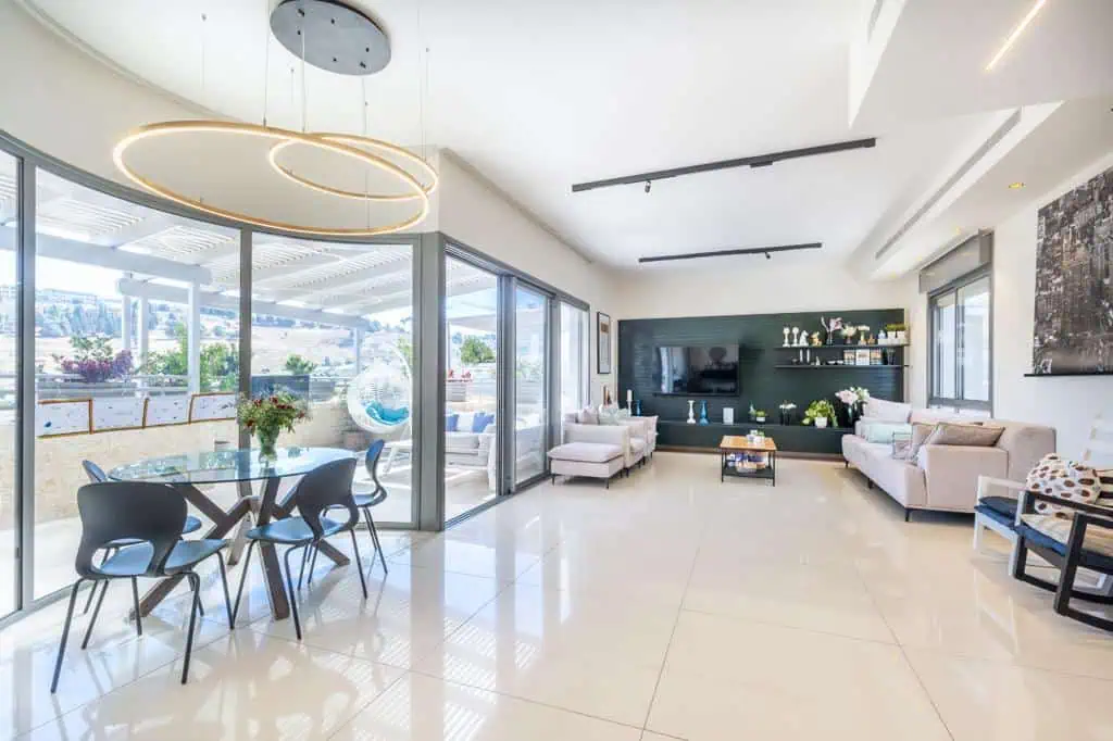 Penthouse for sale on Gershon Avner street
