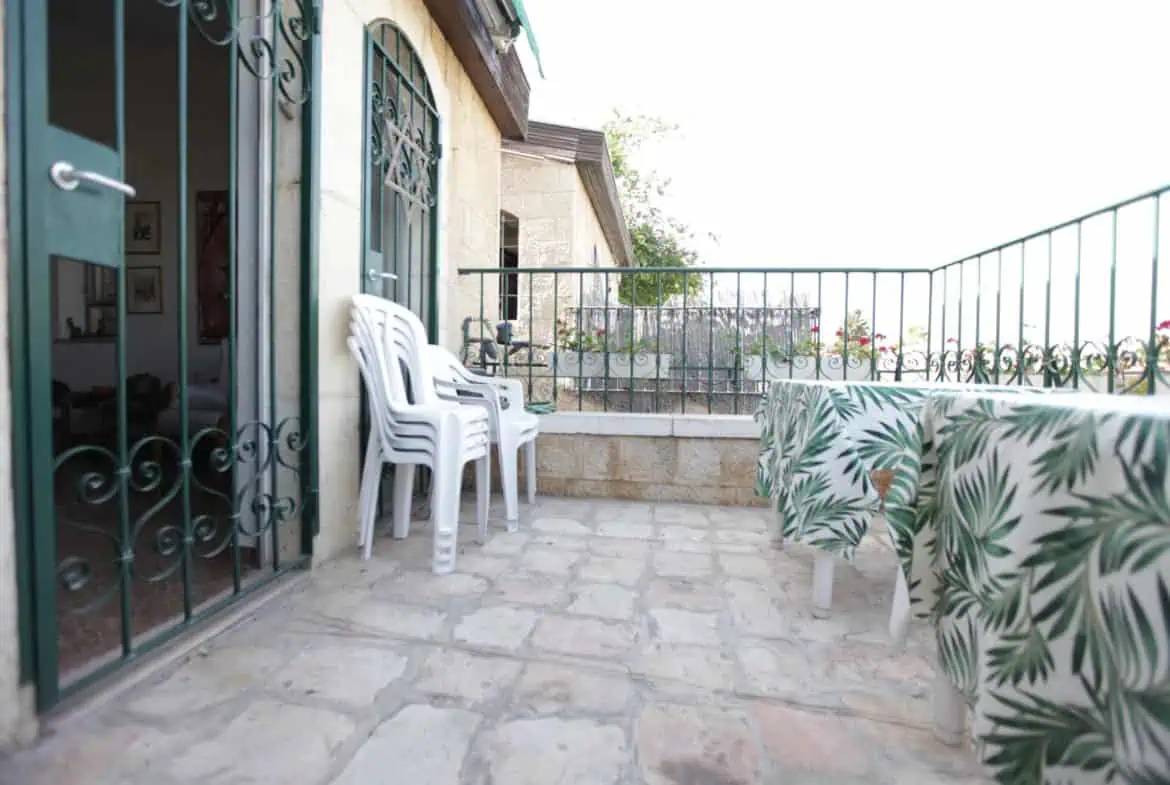 TUra street Yemin Moshe house for sale