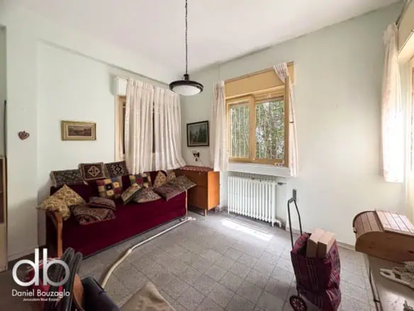 Rechavia apartment + roof and building rights