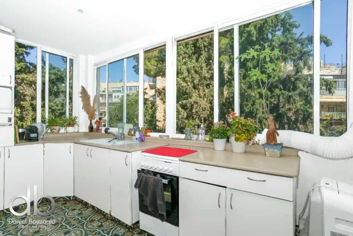 Hagdud Haivri roof apartment for sale