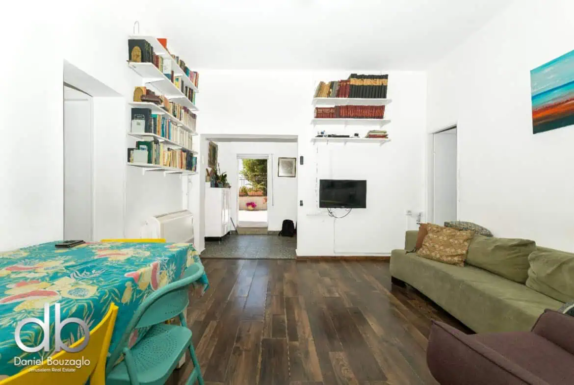 Hagdud Haivri roof apartment for sale