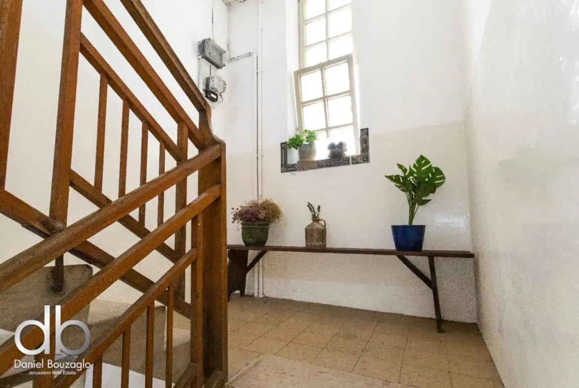 Hagdud Haivri roof apartment for sale