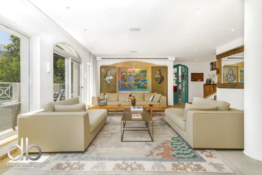 Hamaztor street - Old Katamon penthouse