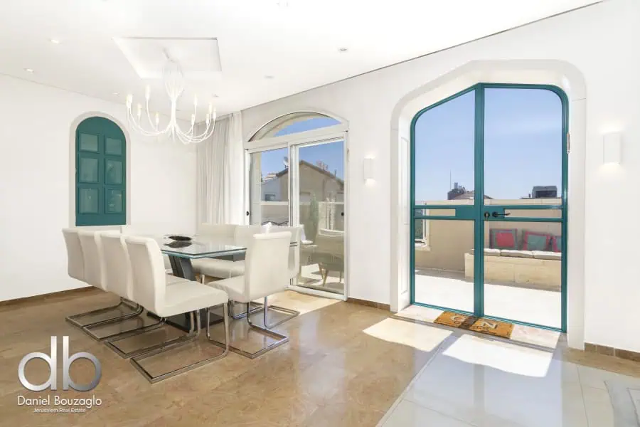 Hamaztor street - Old Katamon penthouse