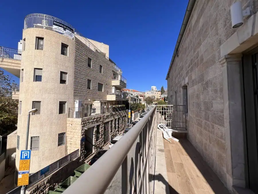 Even Sapit street Nachalat Achim rental 23