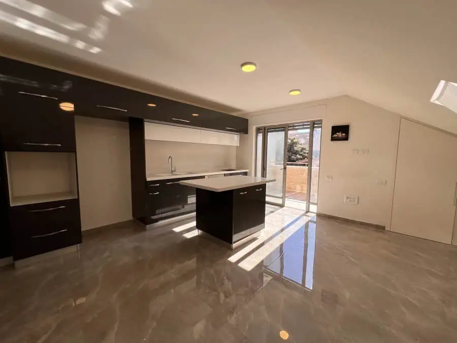 Even Sapit street Nachalat Achim rental 29