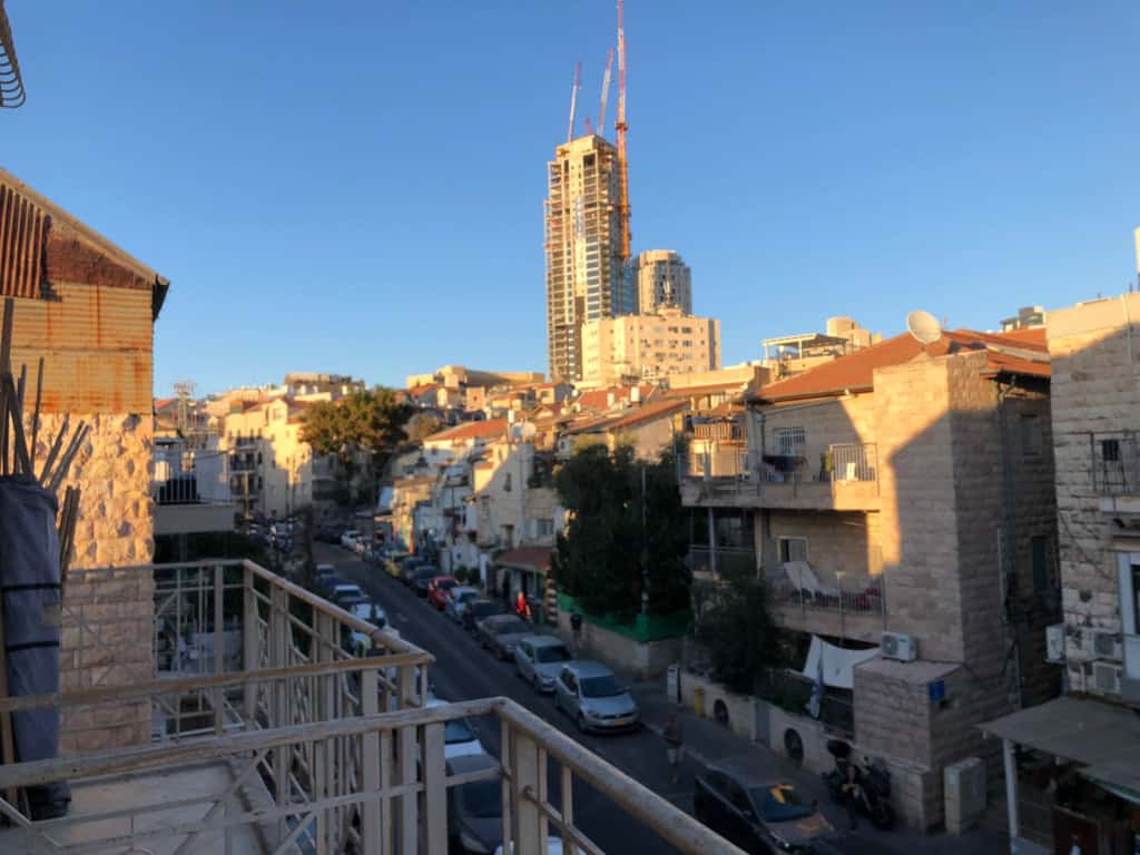 נחלאות ניסים בכר 3 חדרים להשכרה