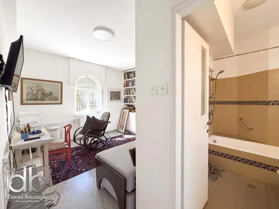 5br in the hear of Talbieh near Inbal hotel 12 5br in the heart of Talbieh near Inbal hotel