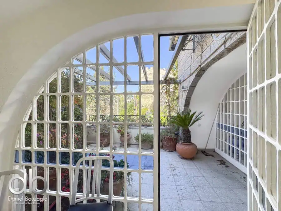 5br in the hear of Talbieh near Inbal hotel 8 5br in the heart of Talbieh near Inbal hotel