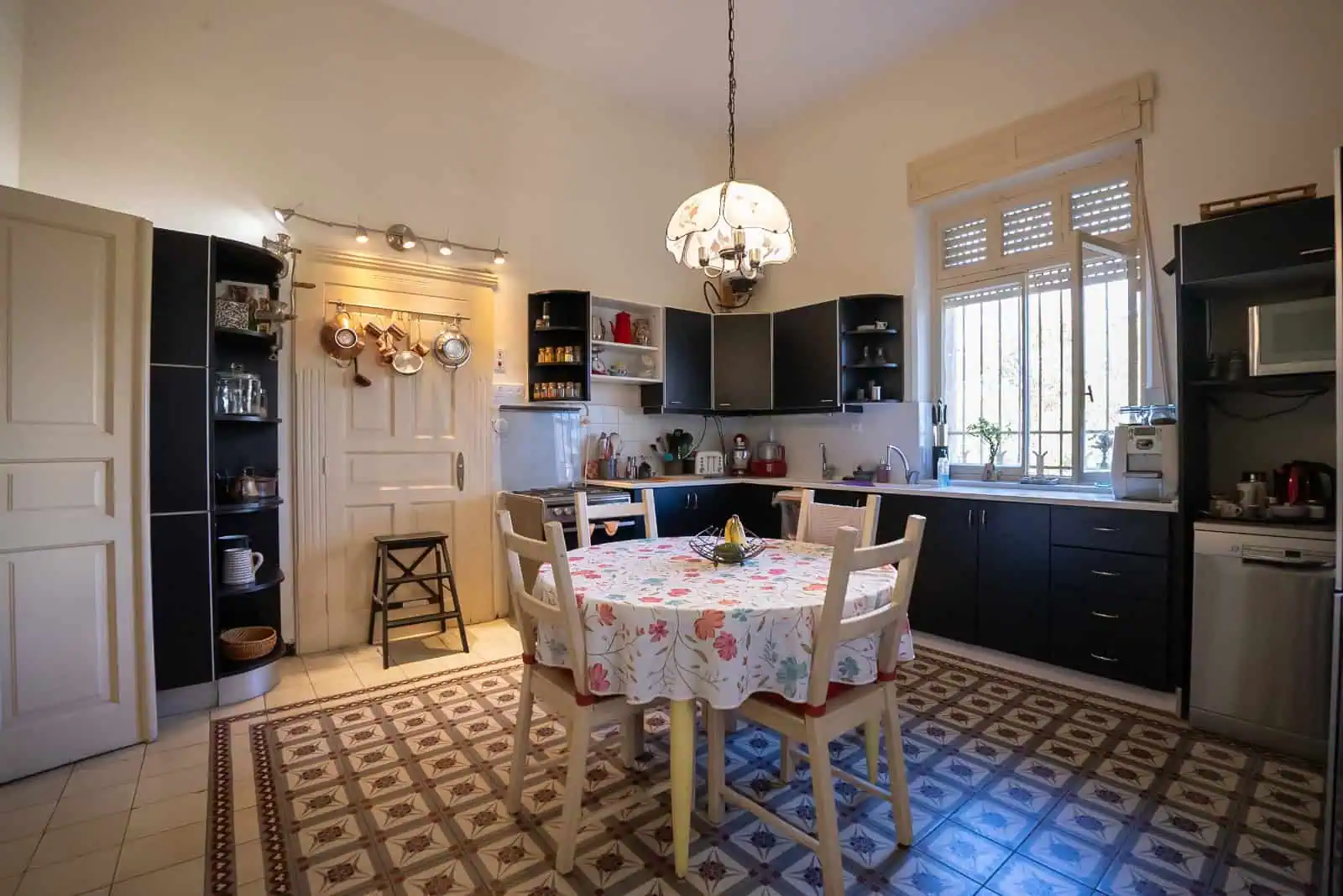 Talbieh old arab house for sale