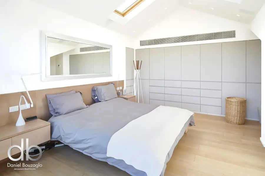 Dor Dor Ve DOrshav Penthouse for sale