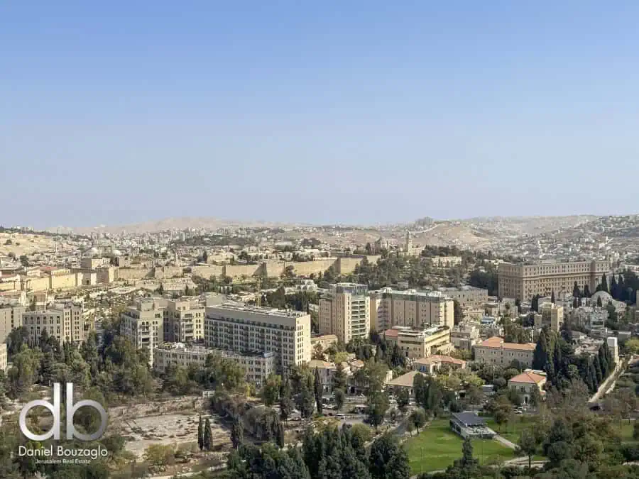 Jerusalem Spirit 3br for sale high floor 119sqm