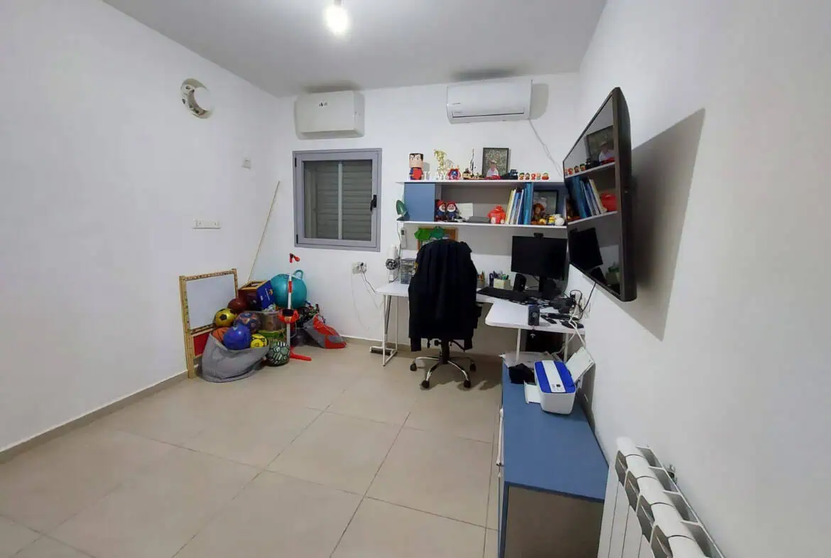 הר חומה דירת 4 חדרים ענקית למכירה