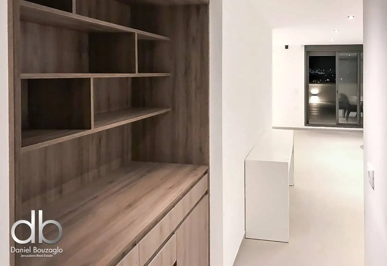 Walter Abeles penthouse Arnona edge baka