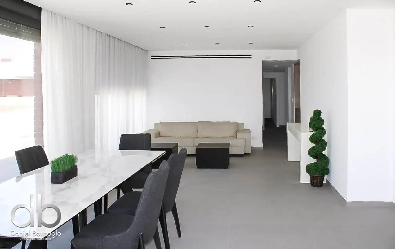Walter Abeles penthouse Arnona edge baka