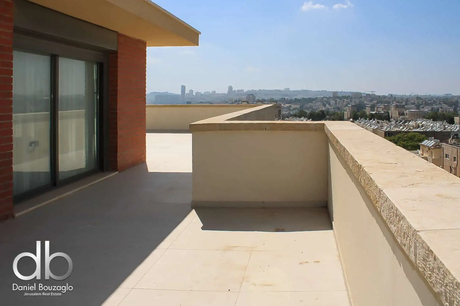 Walter Abeles penthouse Arnona edge baka