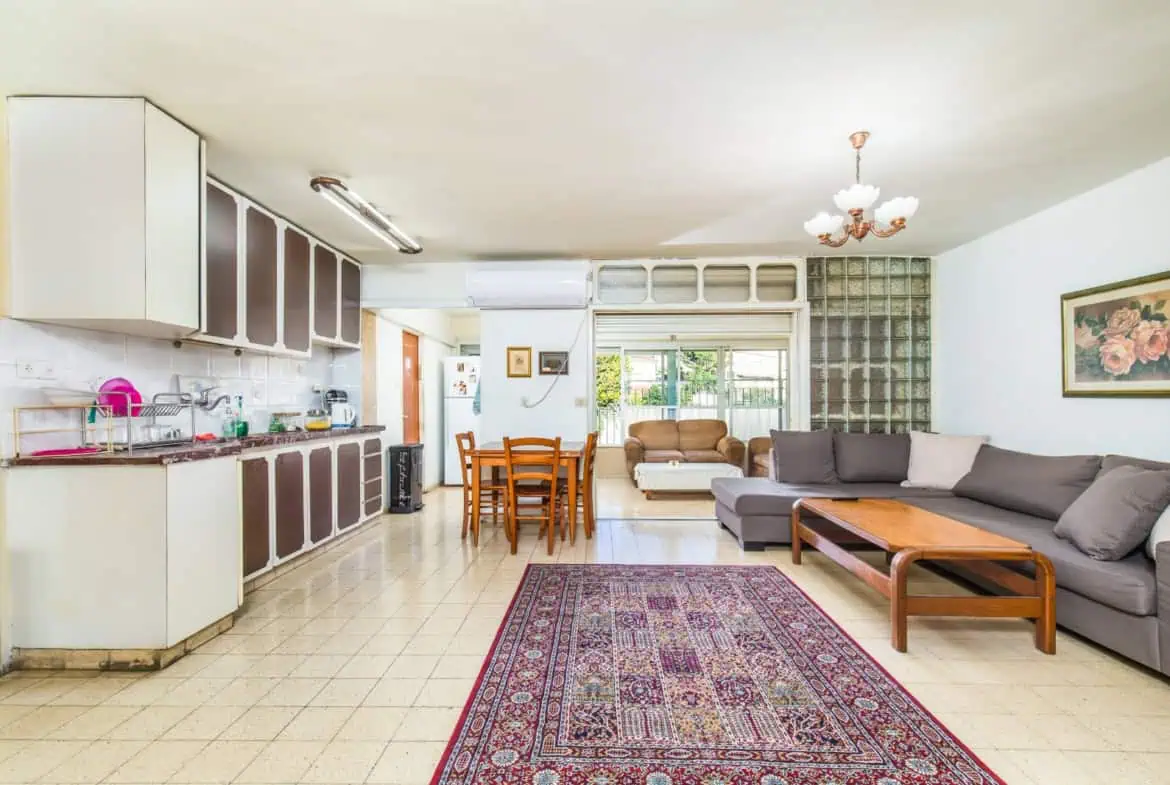 דירה למכירה ברחוב דב רוזנשטיין שכונת פת ירושלים פינוי בינוי