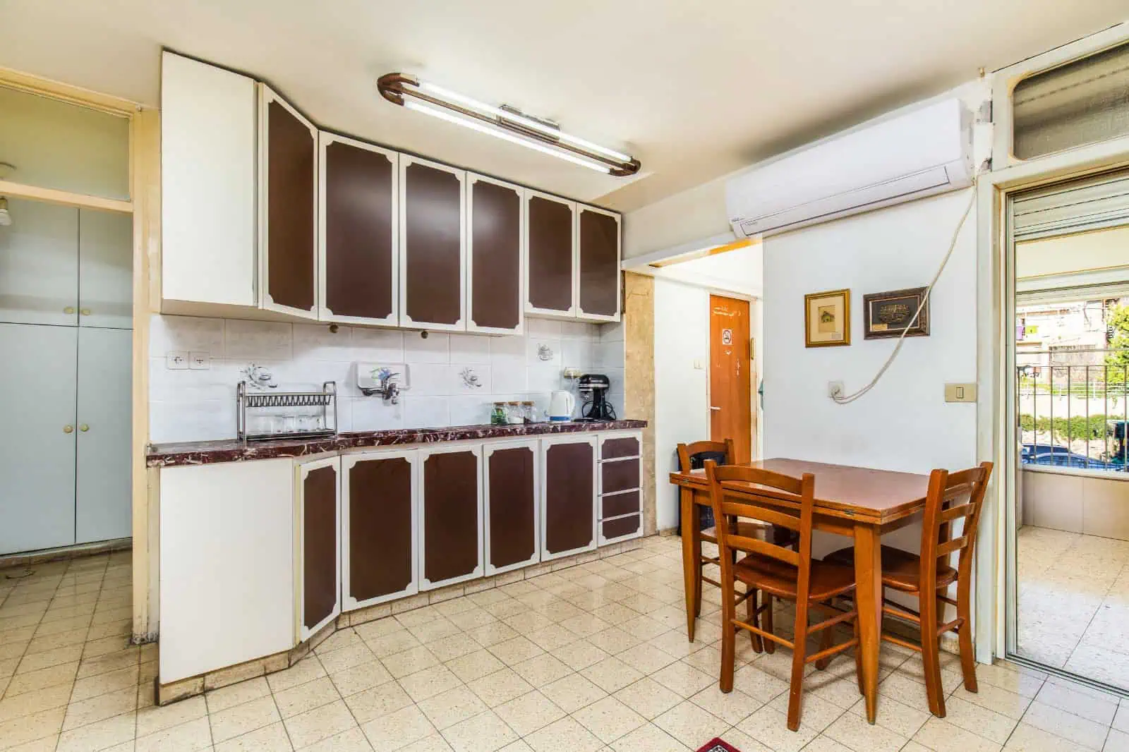 דירה למכירה ברחוב דב רוזנשטיין שכונת פת ירושלים פינוי בינוי 2 דירה למכירה ברחוב דב רוזנשטיין שכונת פת ירושלים פינוי בינוי