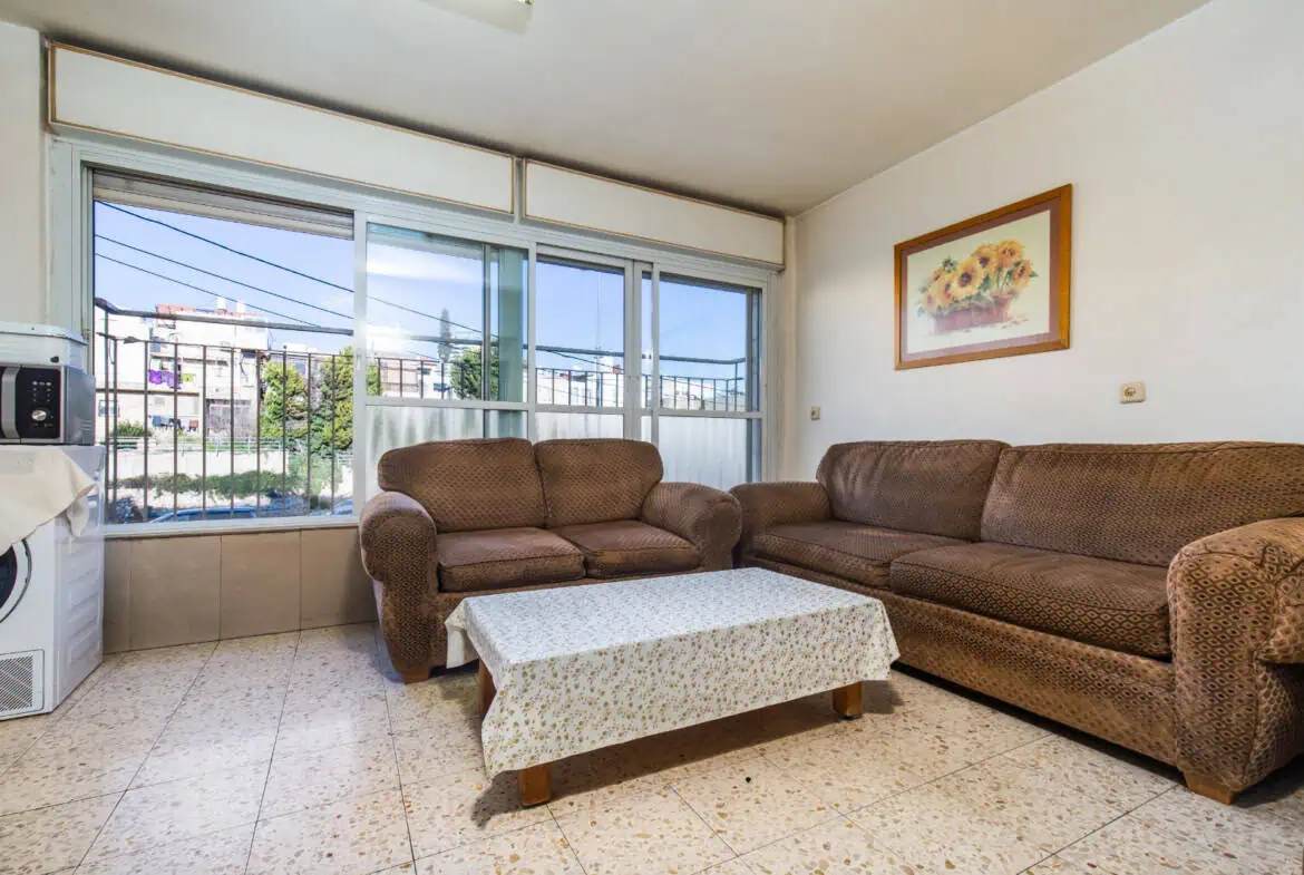 דירה למכירה ברחוב דב רוזנשטיין שכונת פת ירושלים פינוי בינוי