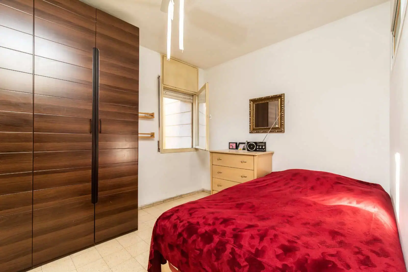 דירה למכירה ברחוב דב רוזנשטיין שכונת פת ירושלים פינוי בינוי 5 דירה למכירה ברחוב דב רוזנשטיין שכונת פת ירושלים פינוי בינוי