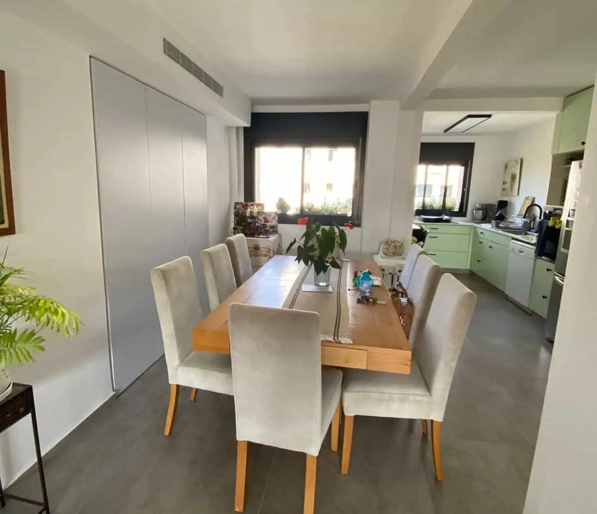 Baka 4br new apartment on Reuven street