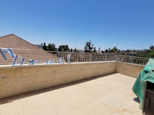 Bilue street old katamon penthouse for sale