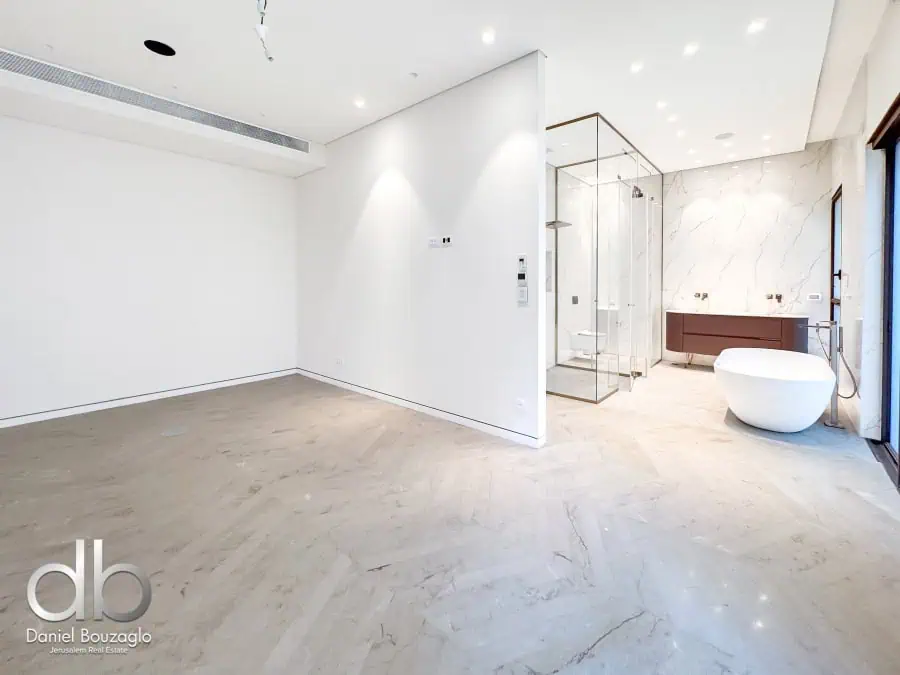 Garden Duplex apt for sale in the THeather project JLM 15 Garden Duplex apt for sale in the Theater project JLM