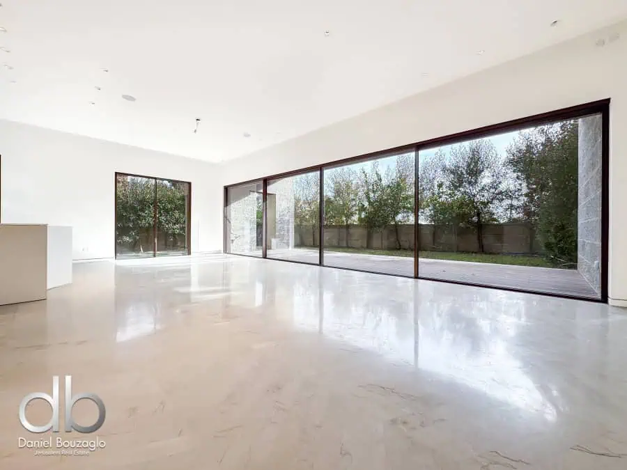 Garden Duplex apt for sale in the THeather project JLM 18 Garden Duplex apt for sale in the Theater project JLM