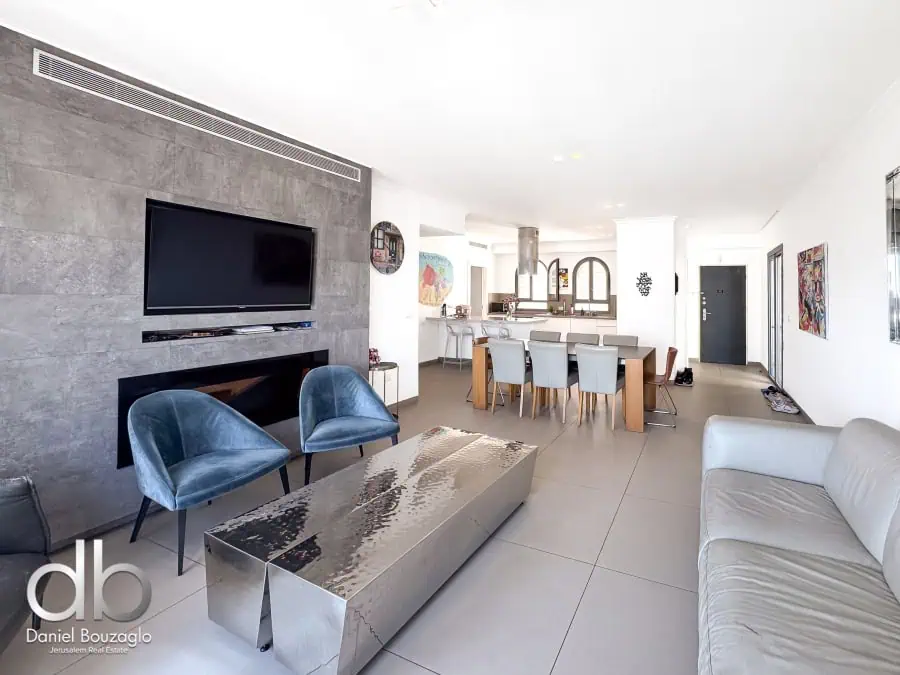 Harav Kook st Jerusalem 3br for sale