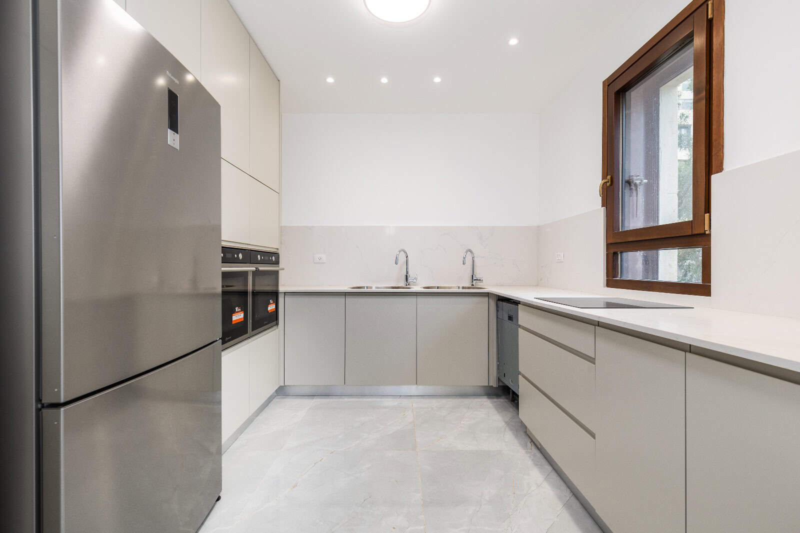 Luxury Apartment for Sale – Exclusive “Royal Park” Residence