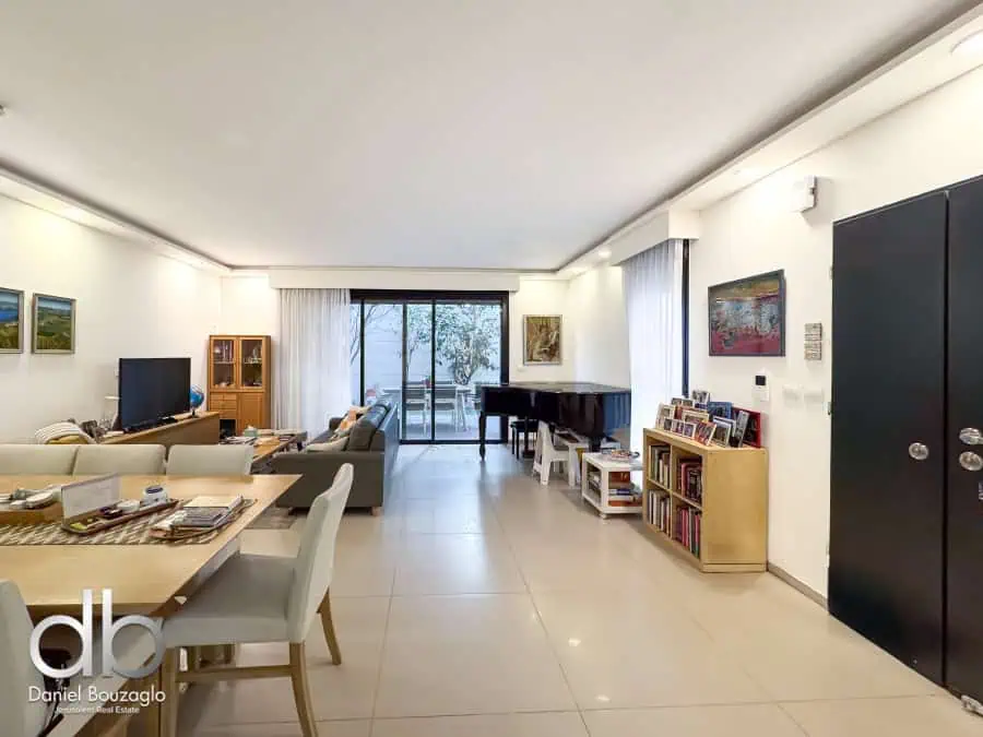Quadra Mekor Chaim 3br garden apartment