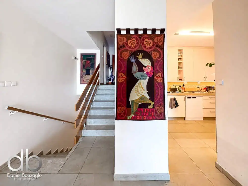 Caspi street 250 sqm for sale with old city view