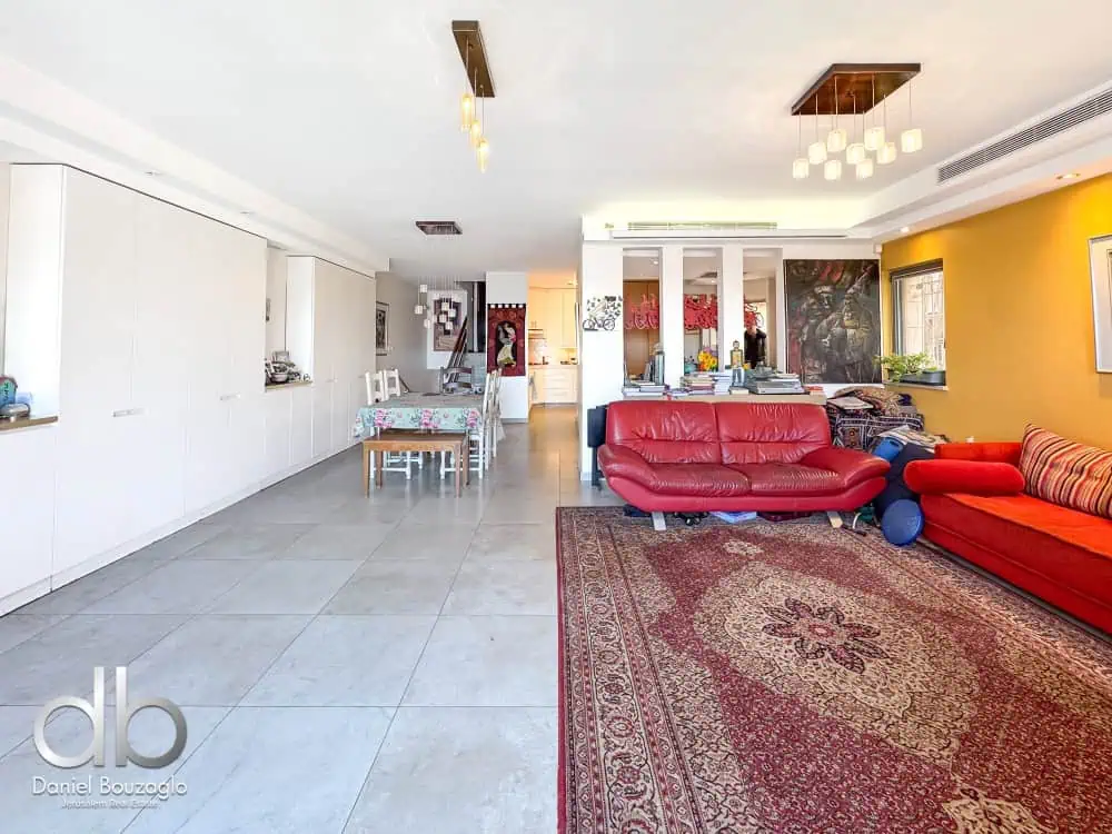 Caspi street 250 sqm for sale with old city view