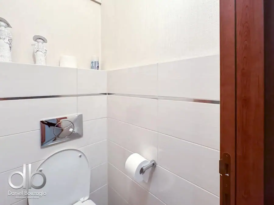 Tzuria Street in abu tor 100 sqm apt for sale