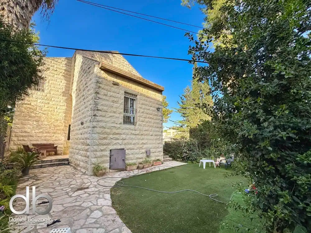 מגרש עם 2 וילות וזכויות בניה בית הכרם ירושלים