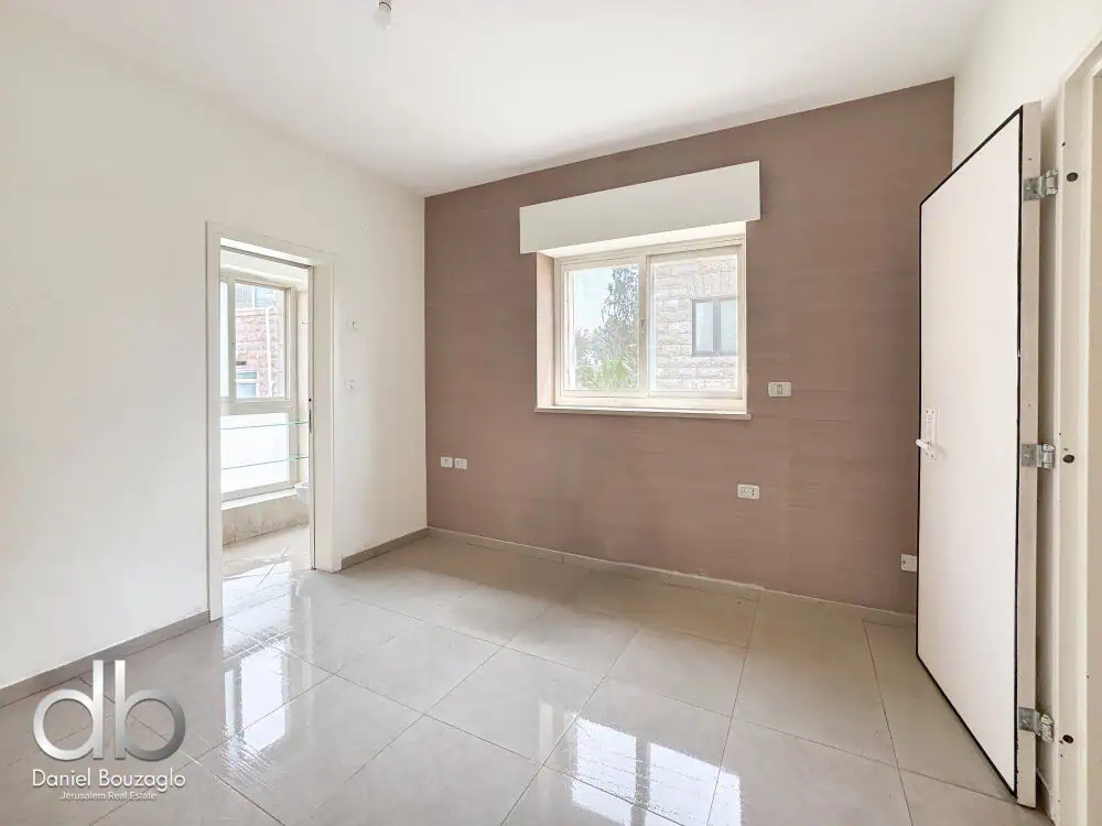 Ben Maimon Jerusalem roof apartment for sale