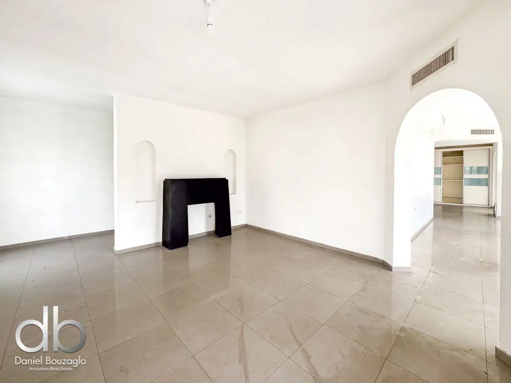 Ben Maimon Jerusalem roof apartment for sale